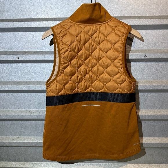 Nike New Nike Aerolayer Women's Running Vest Sz Small S Size S / US 4 / IT 40 - 13 Thumbnail