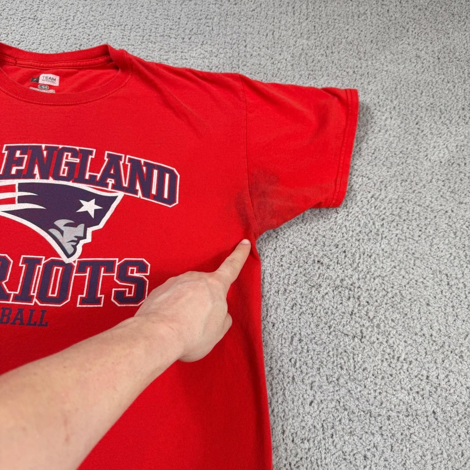 Other New England Patriots T Shirt Mens L Red NFL Team Apparel Pat Size US L / EU 52-54 / 3 - 5 Thumbnail