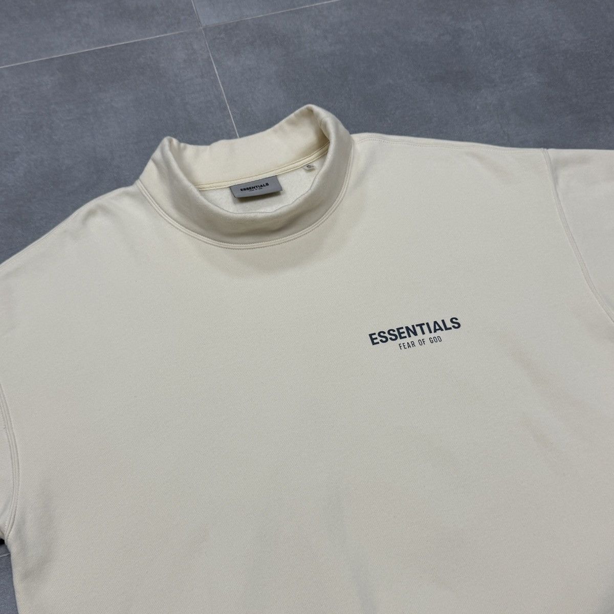 Fear of God Fear of God Essentials Pullover Mock Neck Fleece Sweatshirt Size US XL / EU 56 / 4 - 7 Thumbnail