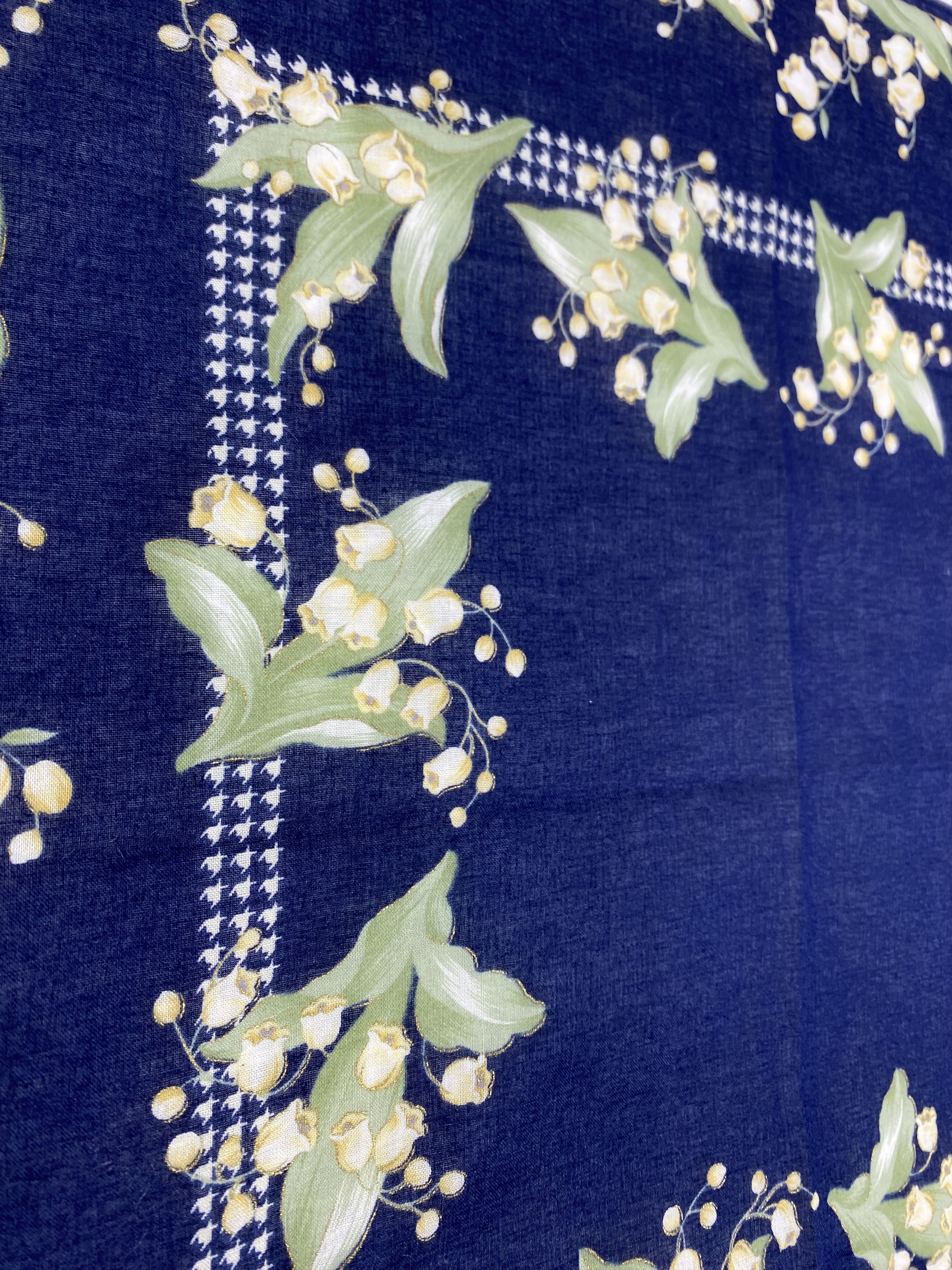 Hanae Mori Vintage Hanae Mori Handkerchief PH0120 Size ONE SIZE - 5 Thumbnail