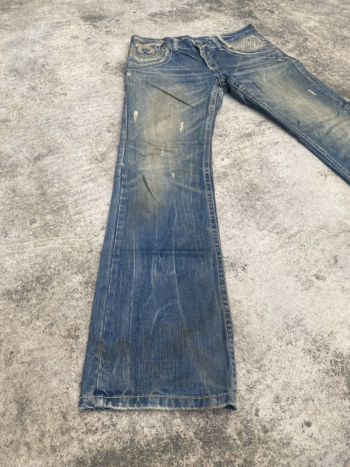 If Six Was Nine × Japanese Brand Flare Jeans Red Pepper Clawmark Snake Skin Size US 34 / EU 50 - 1 Thumbnail