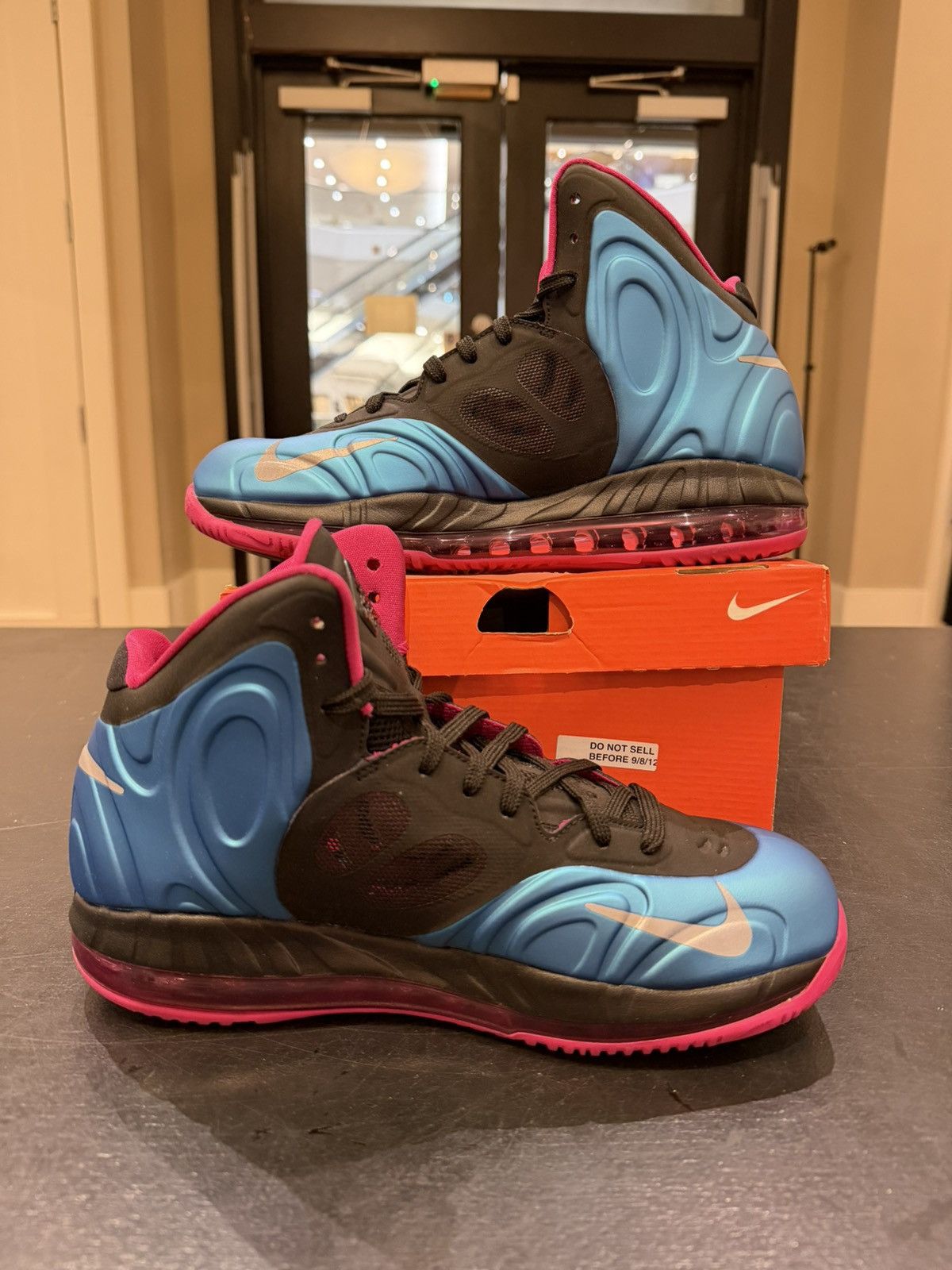 Nike Nike Hyperposite ‘Fireberry’ Size US 8 / EU 41 - 2 Thumbnail