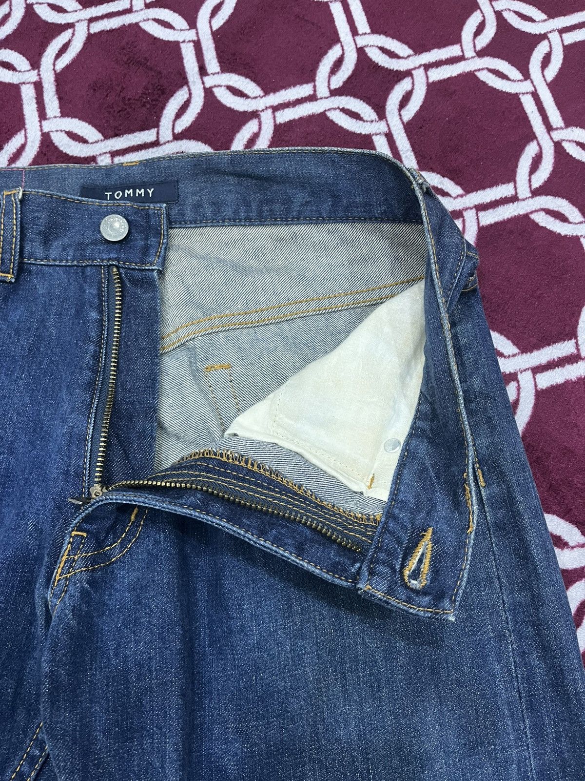 Tommy Hilfiger Tommy Hilfiger Red Selvedge Denim Size US 31 - 17 Thumbnail