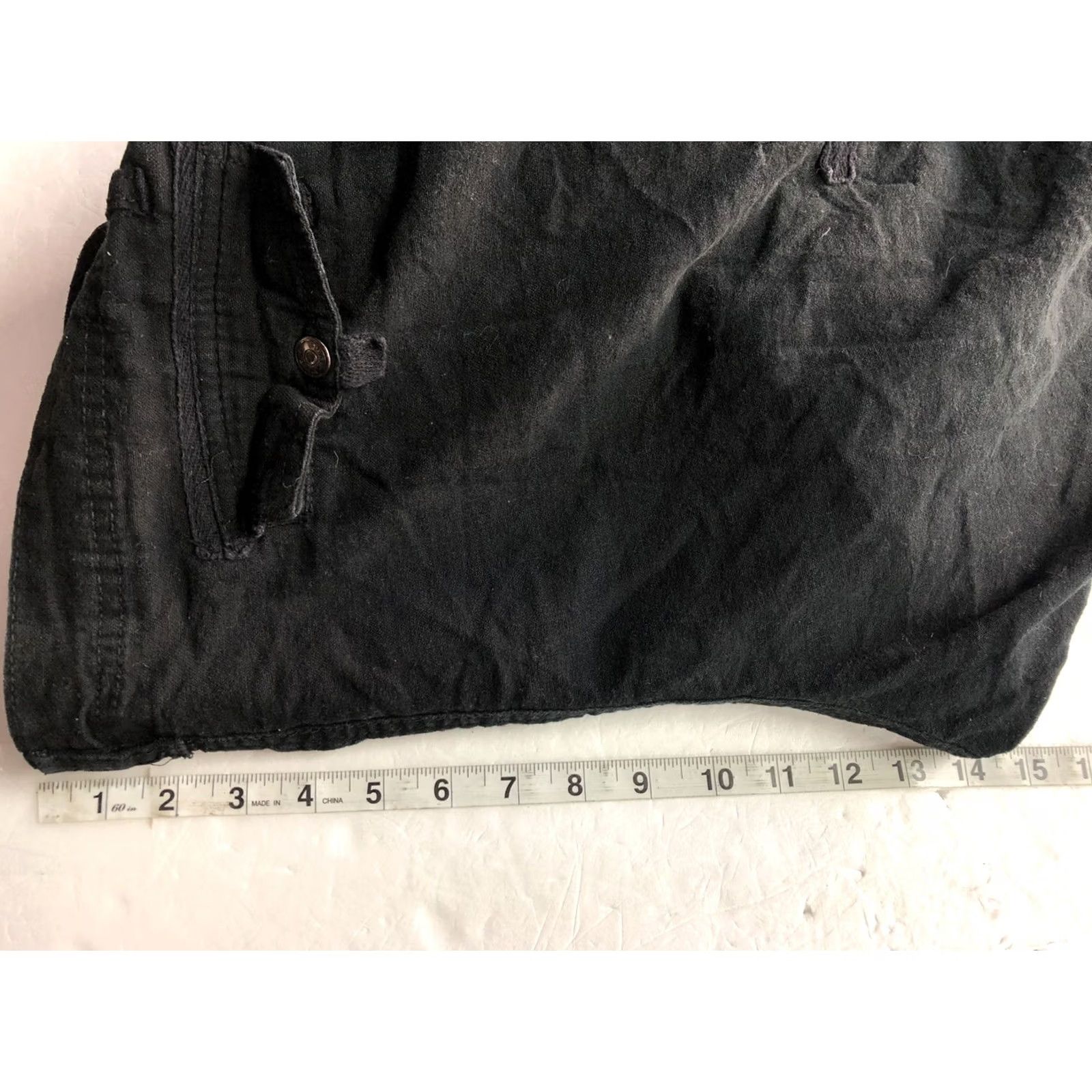 Phat Farm Phat Farm Cargo Shorts Men Size 36 Black Regular Cotton Cargo Phat Farm Mens 36 Black Size US 36 / EU 52 - 4 Thumbnail