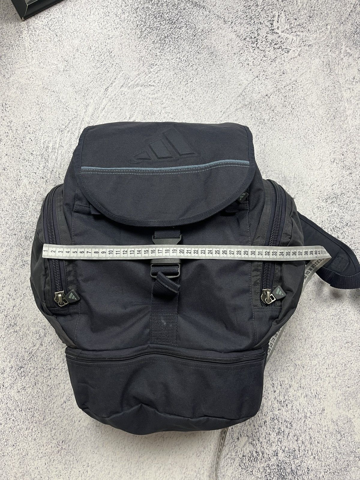 Adidas Vintage Adidas 00’s Y2K Logo Backpack Streetwear Hype Rare Size ONE SIZE - 18 Thumbnail