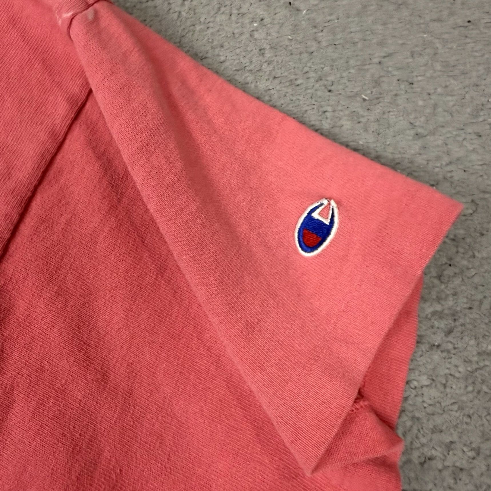 Champion VINTAGE Champion T Shirt Womens M Pink 80s Distressed USA Small Stitch Crew Neck Short Sleeve Size M / US 6-8 / IT 42-44 - 4 Thumbnail
