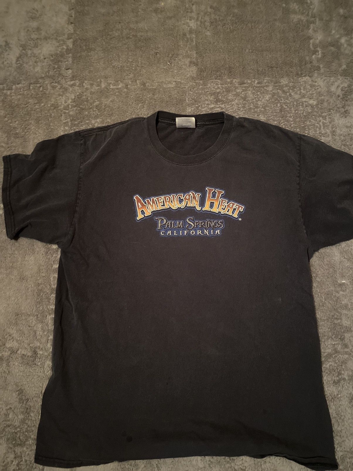 Vintage American heat t shirt Size US L / EU 52-54 / 3 - 1 Thumbnail