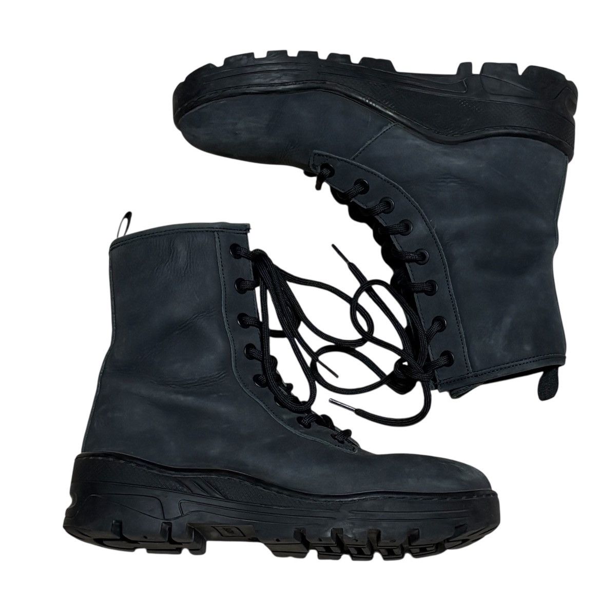 Kanye West YEEZY SEASON 5 NUBUCK COMBAT BOOTS GRAPHITE YZY SZN Size US 10.5 / EU 43-44 - 4 Thumbnail