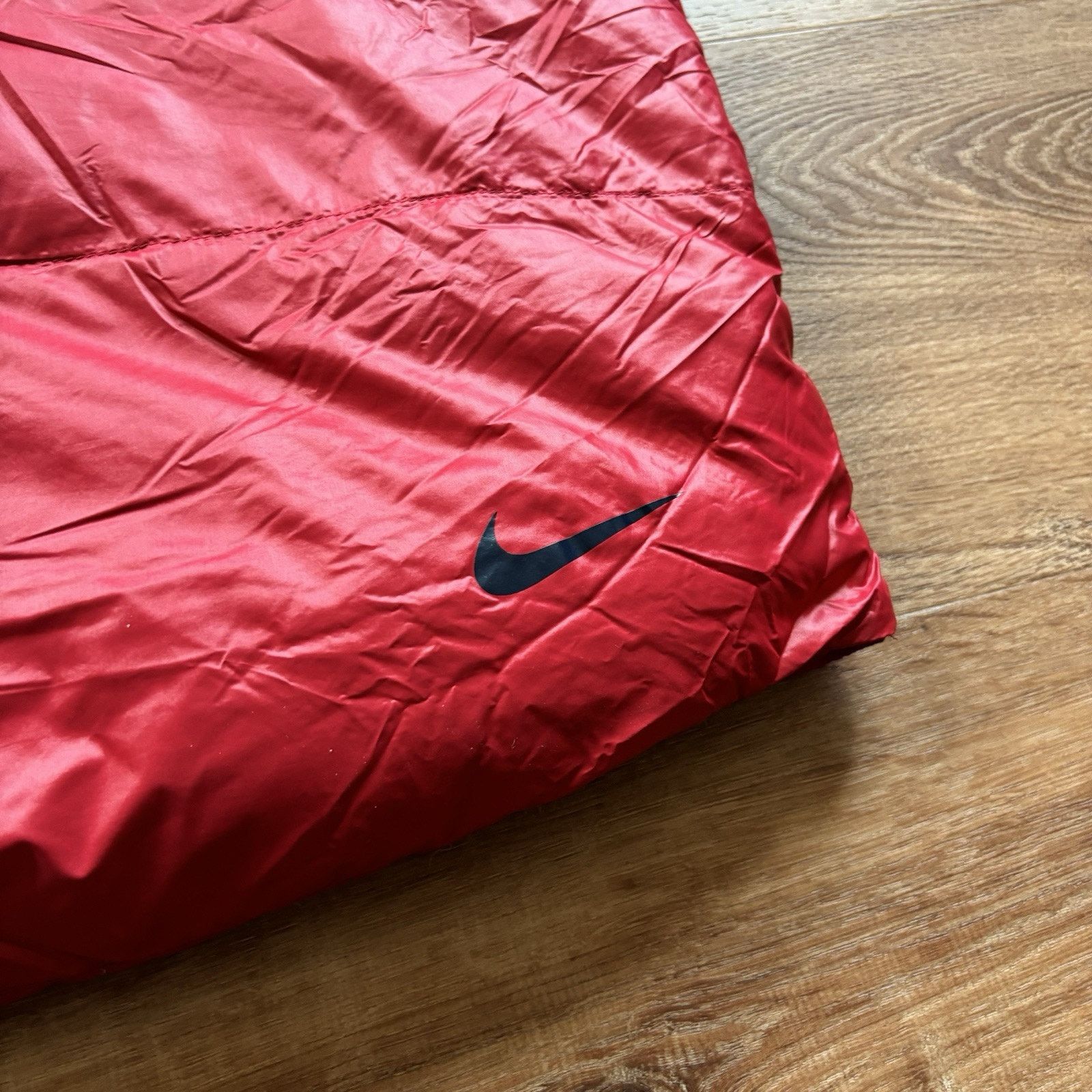 Nike ACG Vintage Nike ACG Down Puffer Vest Jacket USA Olympics Red L Size US L / EU 52-54 / 3 - 5 Thumbnail