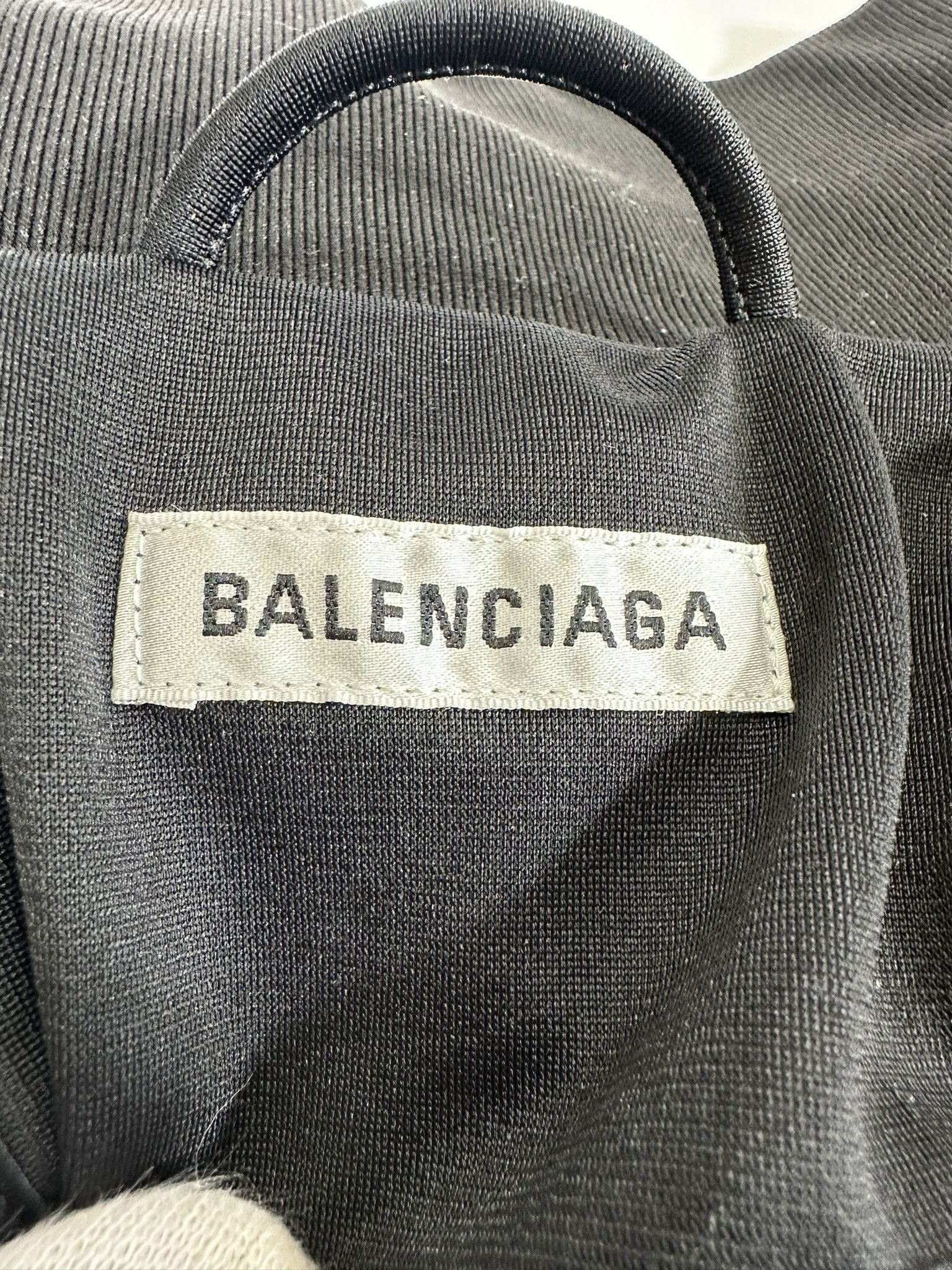 Balenciaga Balenciaga Cropped Sweatshirt Tracksuit Black Small Logo Size S / US 4 / IT 40 - 9 Thumbnail