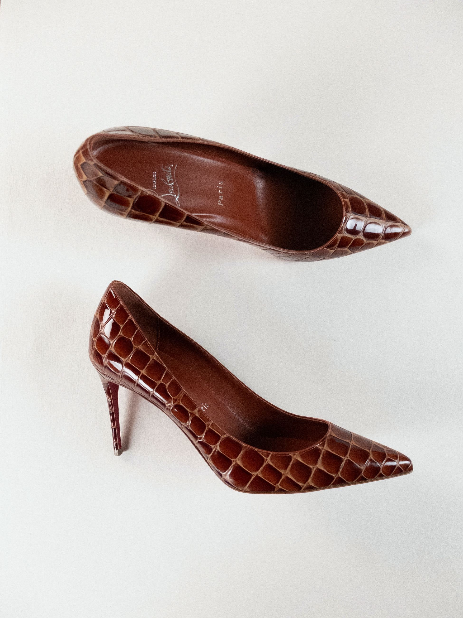 Christian Louboutin CHRISTIAN LOUBOUTIN Kate brown alligator embossed pumps 10 Size US 10 / IT 40 - 4 Thumbnail