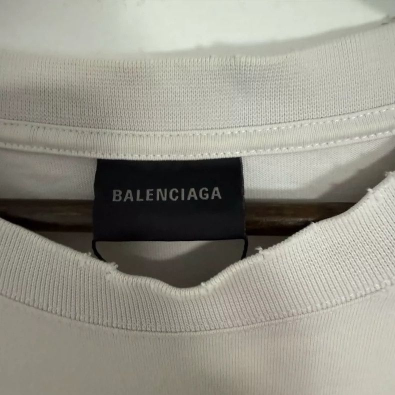 Balenciaga Balenciaga White embroidered short sleeves with inverted l Size US M / EU 48-50 / 2 - 3 Thumbnail