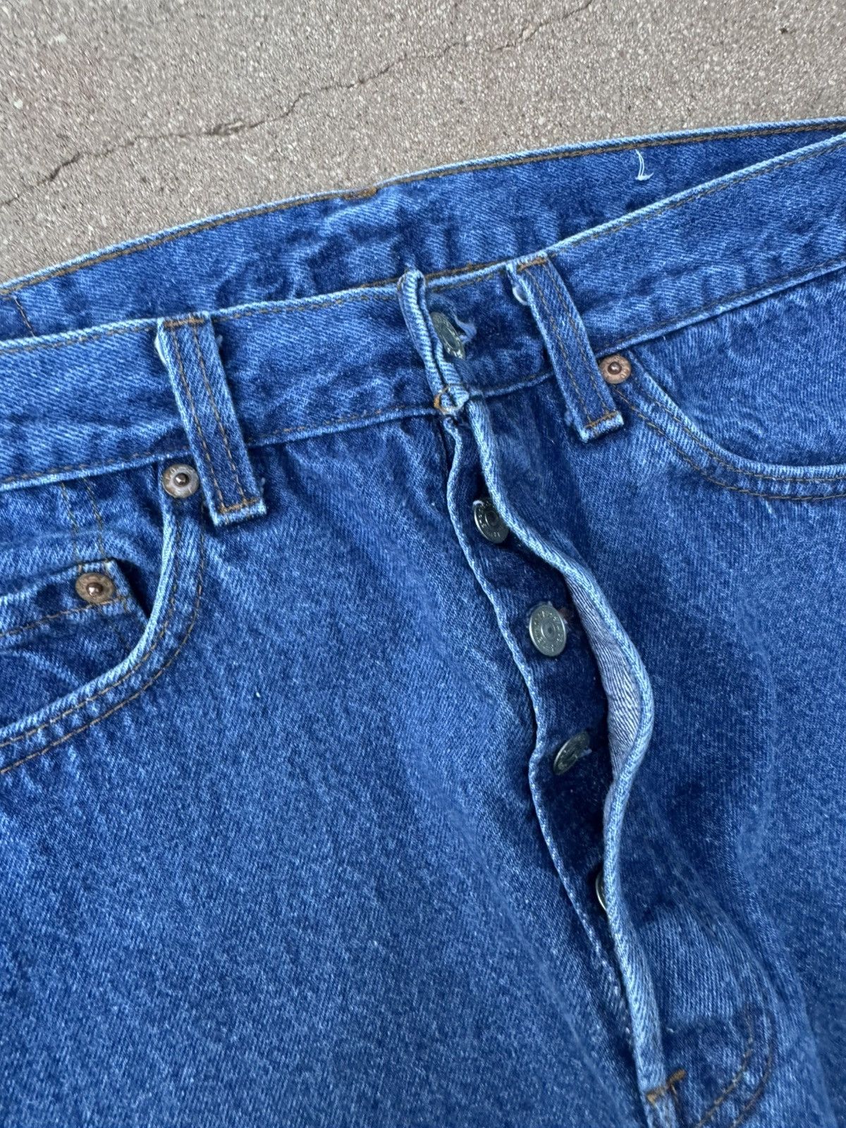 Levi's Vintage 80’s Levi’s 501xx Buttonfly Faded Denim Jeans 30x31 Size US 30 / EU 46 - 5 Thumbnail