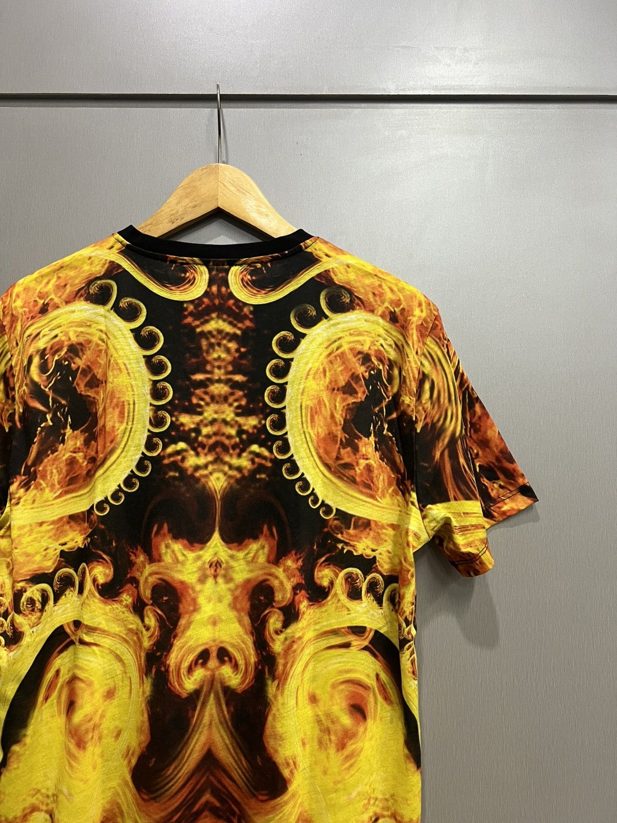 Givenchy Runway FW 2013 Madonna in Flames Oversize tee Tisci Archive Size US L / EU 52-54 / 3 - 4 Thumbnail