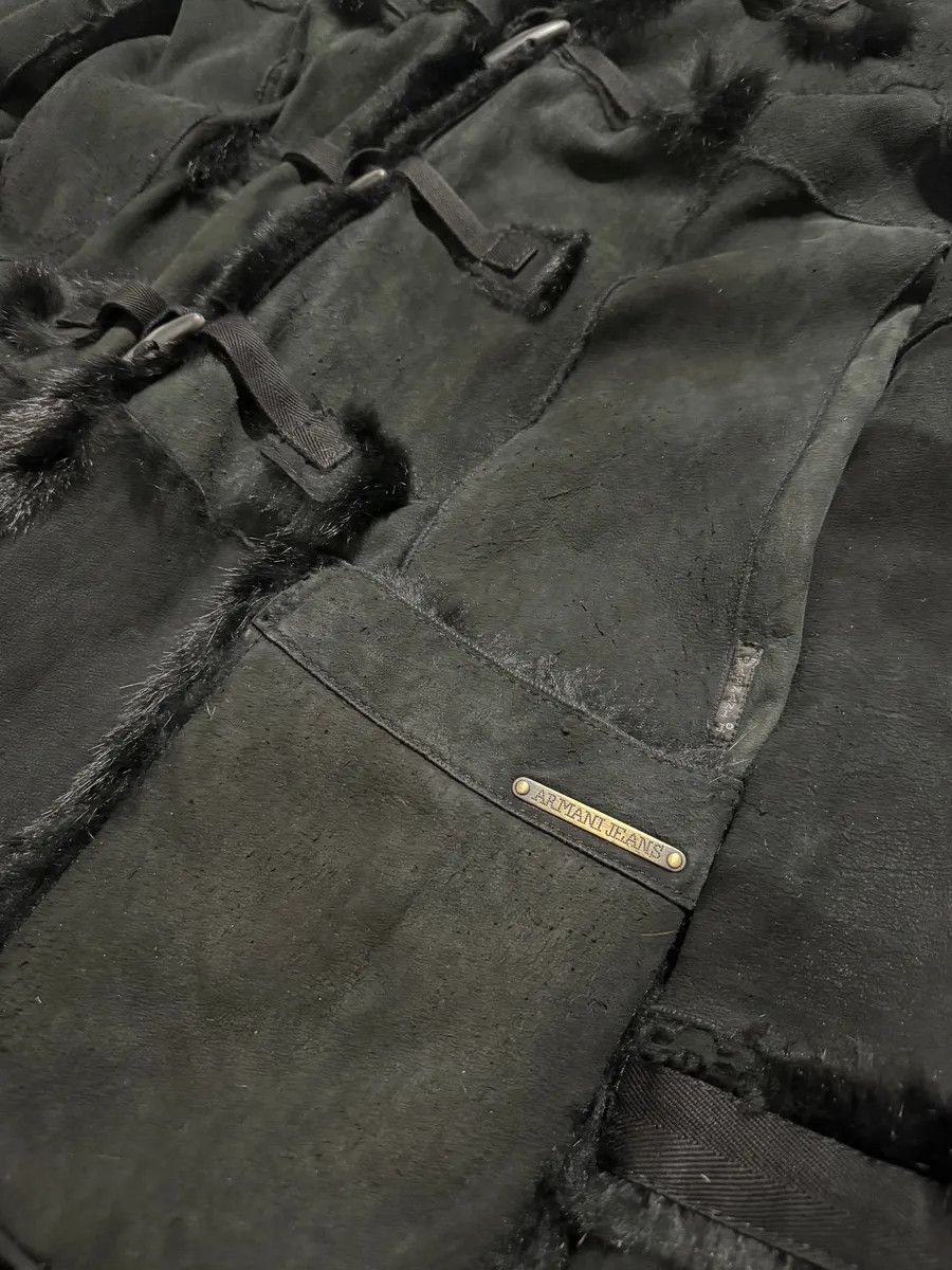 Armani 2000s Armani Reversible 2 in 1 Avant-Garde Black Rustic Fur Jacket Size S / US 4 / IT 40 - 6 Thumbnail