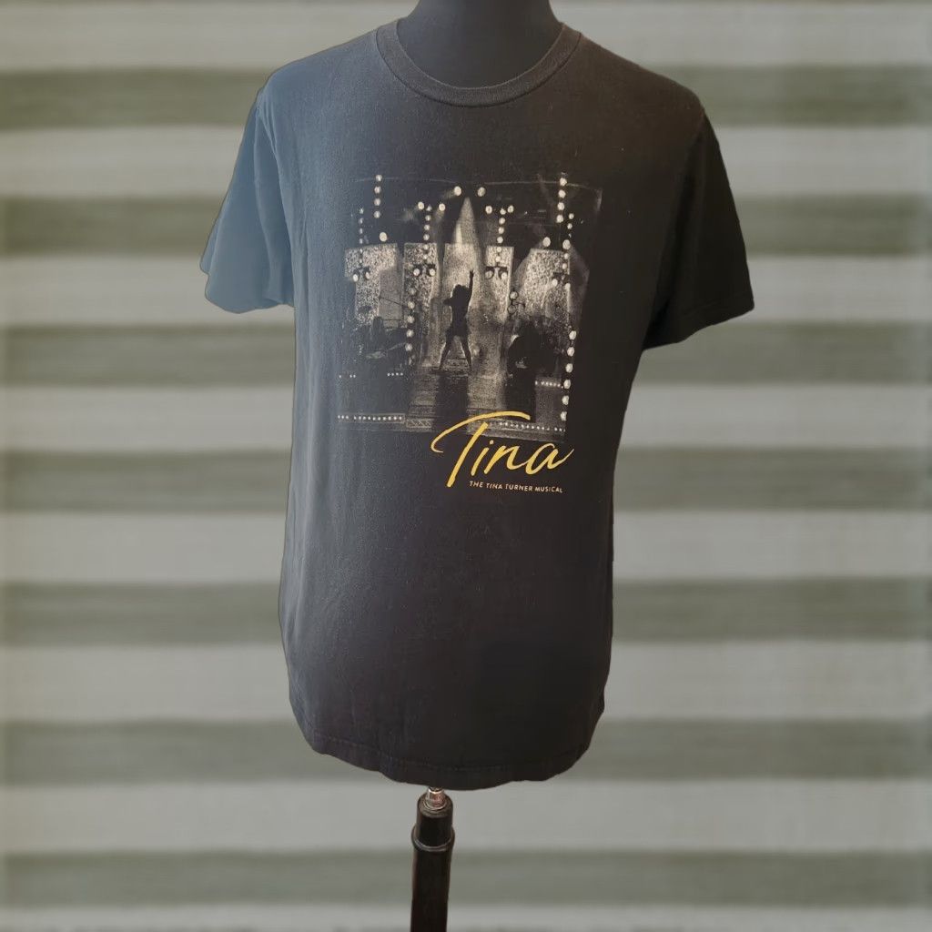 Vintage Tina Turner Musical Broadway Black Short Sleeve T-Shirt Large Mens Shirt Graphic Print Crew Neck Cotton T-Shirt Size US L / EU 52-54 / 3 - 1 Thumbnail