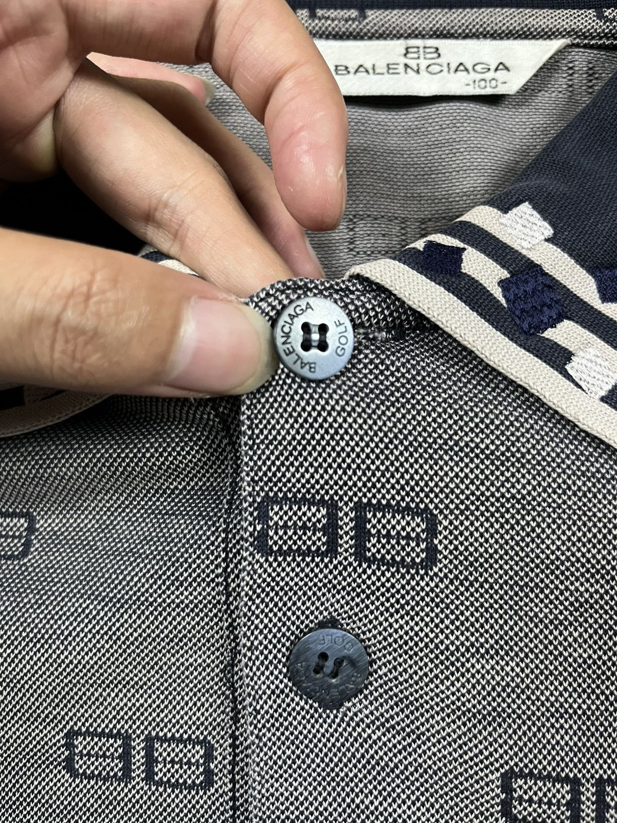 Balenciaga 90s Balenciaga monogram polos Size US M / EU 48-50 / 2 - 9 Thumbnail
