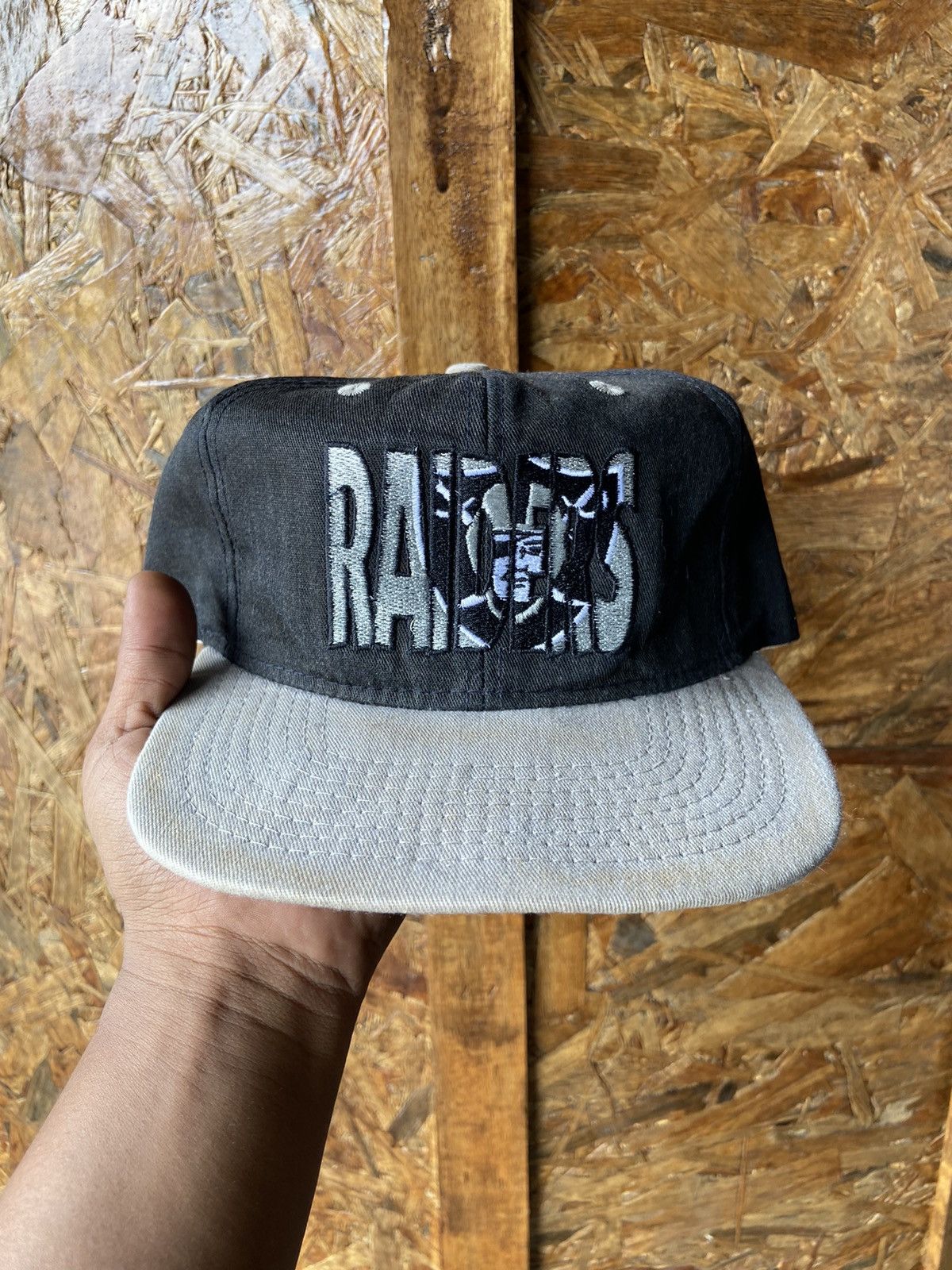 Vintage x raiders