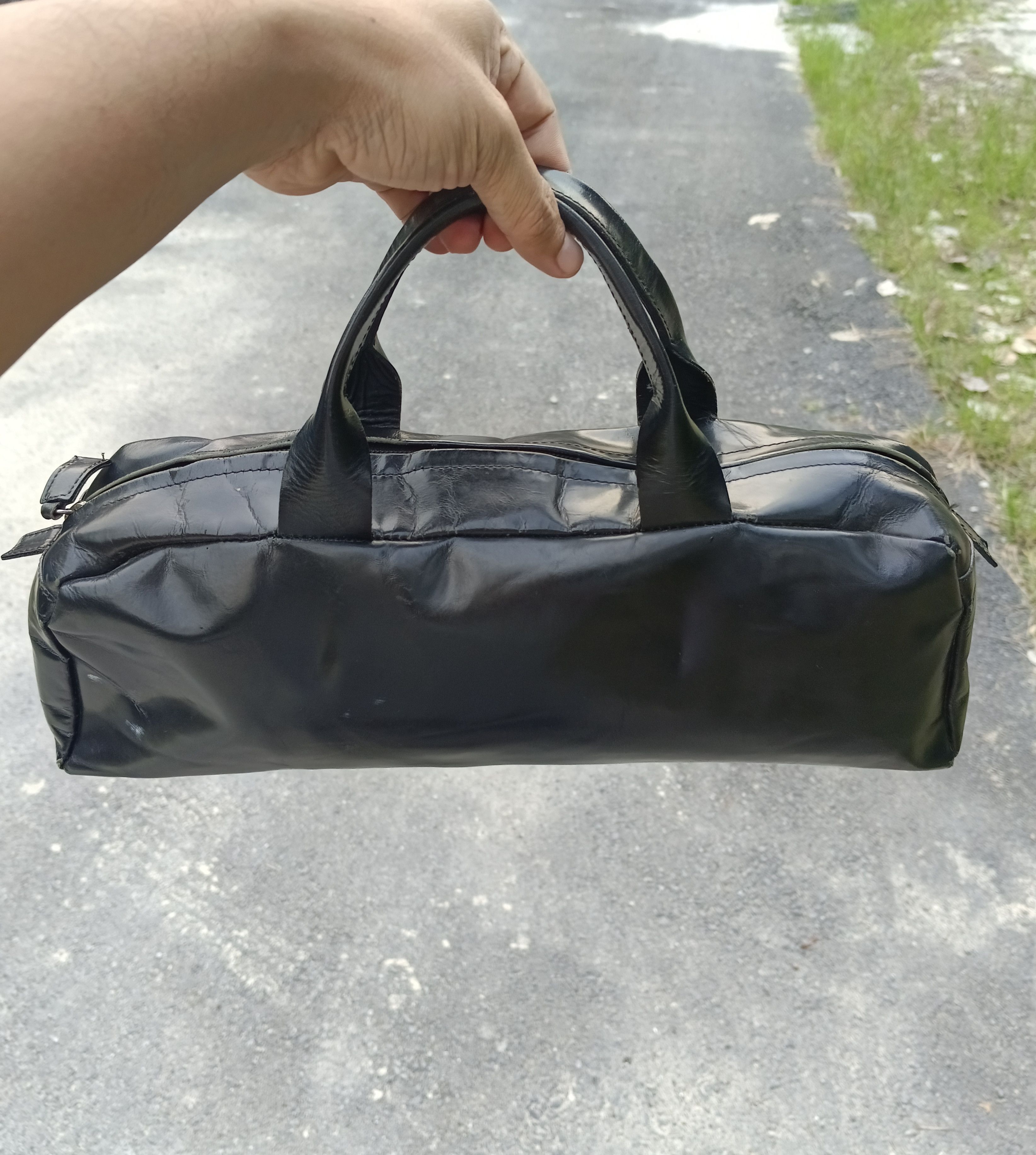 Issey Miyake × Leather ISSEY MIYAKI TSUMORI DUFFLE/GYM LEATHER BAG Size ONE SIZE - 3 Thumbnail