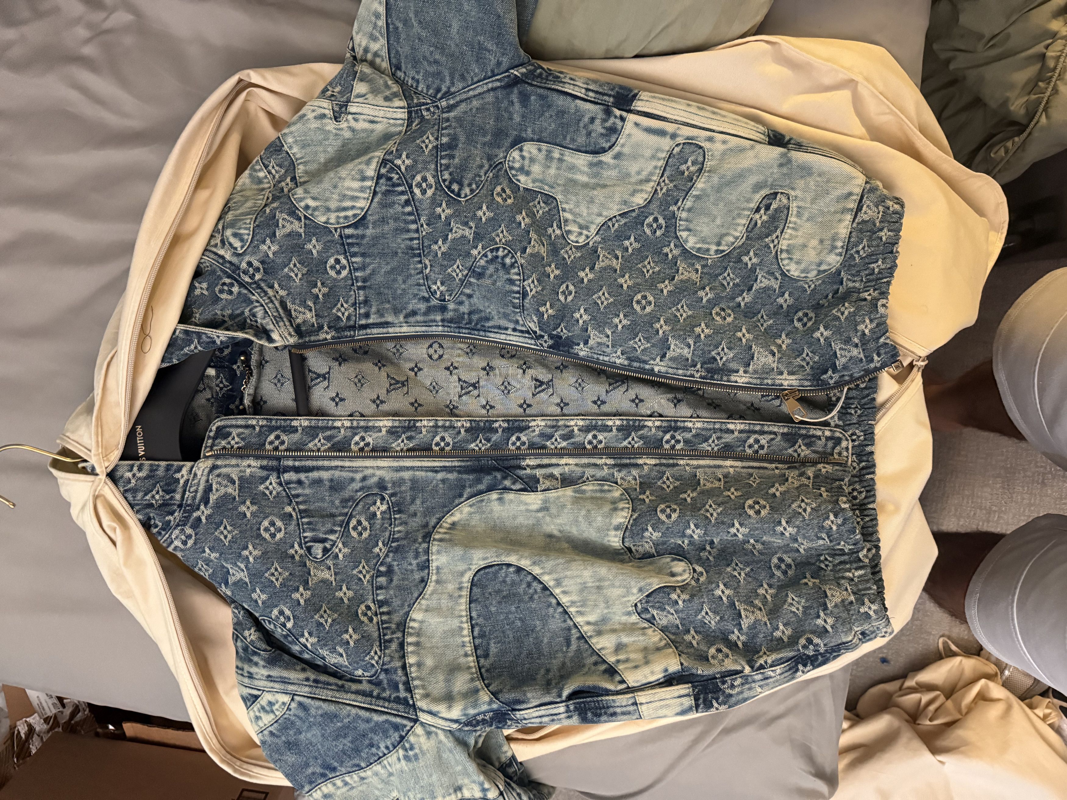 Louis Vuitton Louis Vuitton x Nigo Monogram Patchwork Denim Hoodie Size US M / EU 48-50 / 2 - 4 Thumbnail