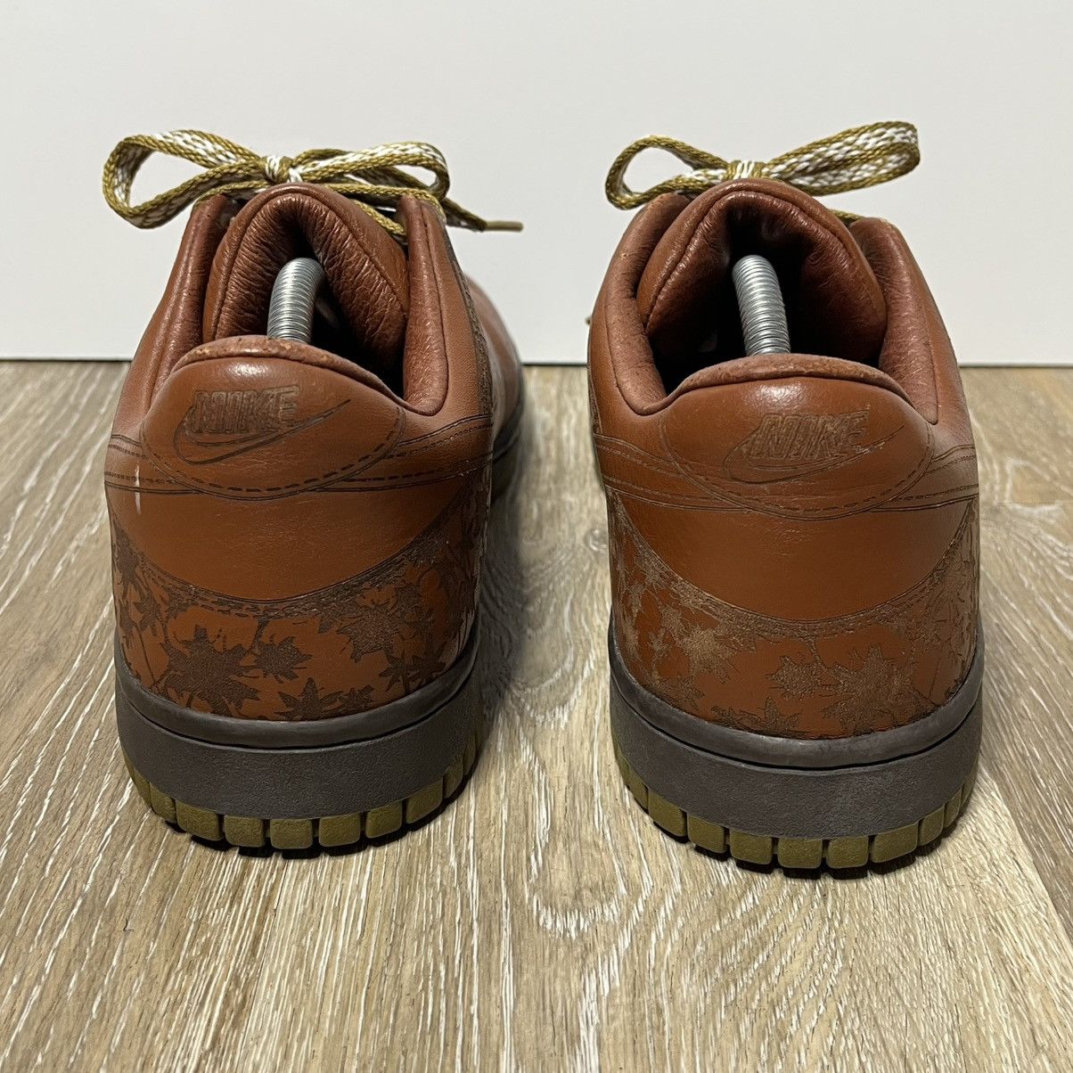 Nike RARE one piece spanish pony moss nike dunk low Size US 10.5 / EU 43-44 - 5 Thumbnail