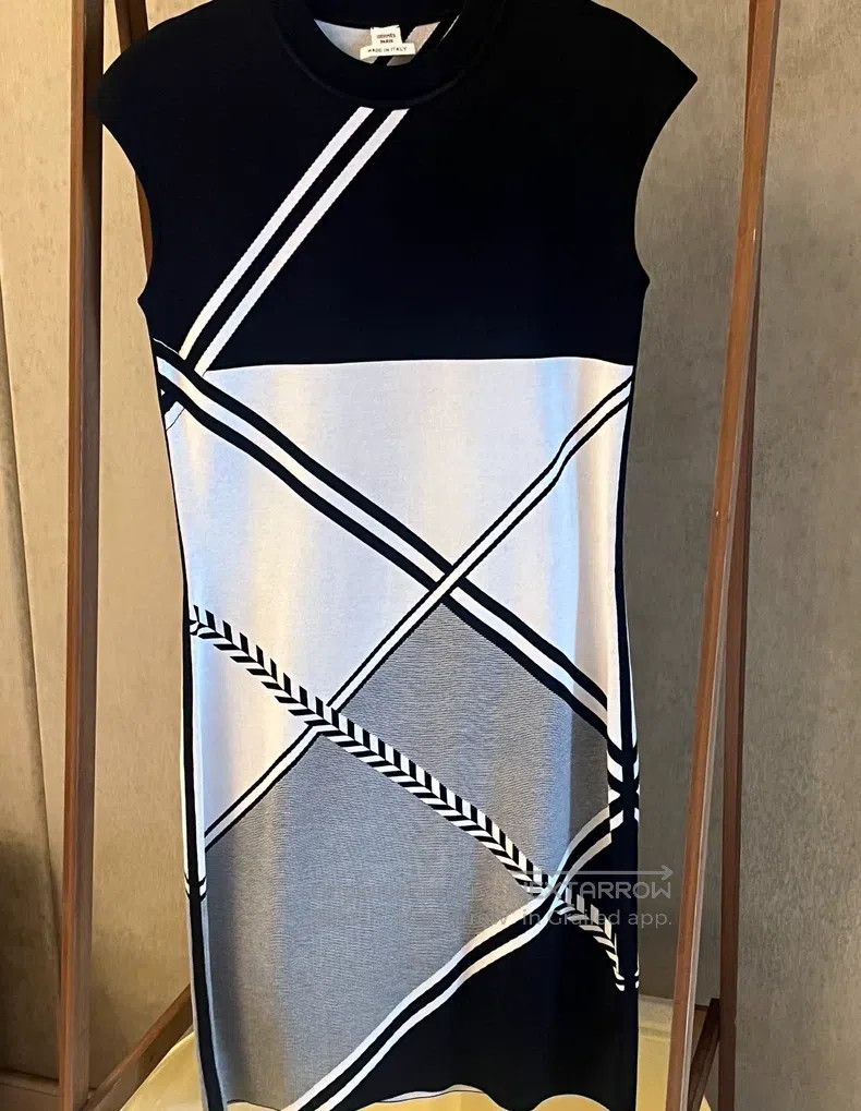 Hermes Hermes Dress Size XS / US 0-2 / IT 36-38 - 1 Thumbnail