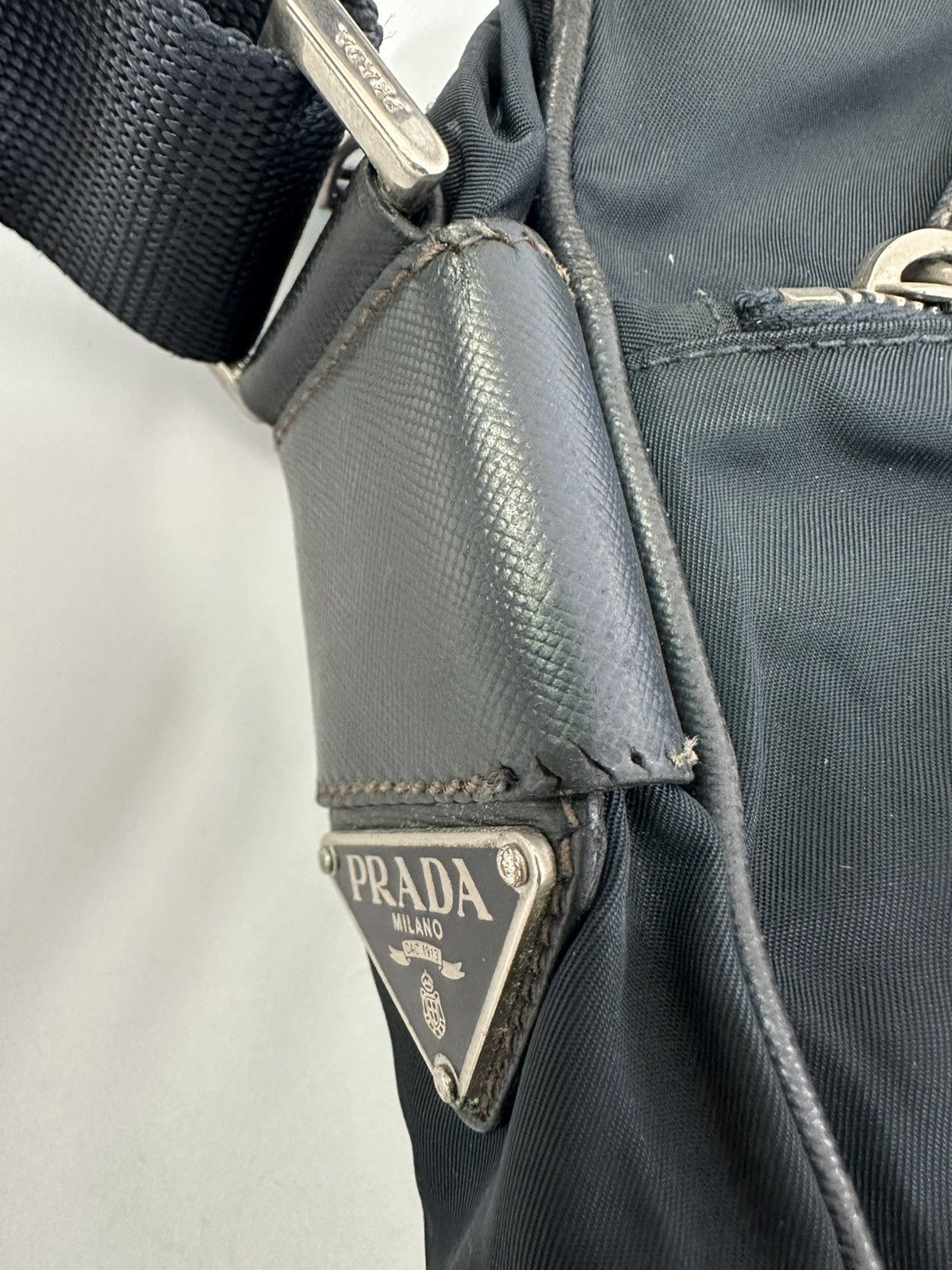 Prada PRADA Tessuto Nylon Flat Messenger Bag Navy Size ONE SIZE - 7 Thumbnail