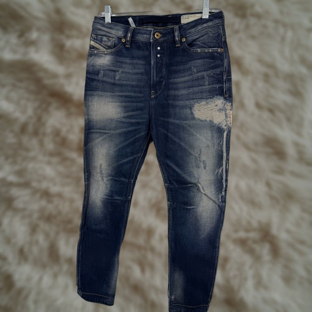 Diesel Diesel Jeans Boyfriend Relaxed Blue Denim Size 25 Womens 24in Inseam 32in L Distressed Bathrooms? Size 42" / US 20 - 1 Thumbnail