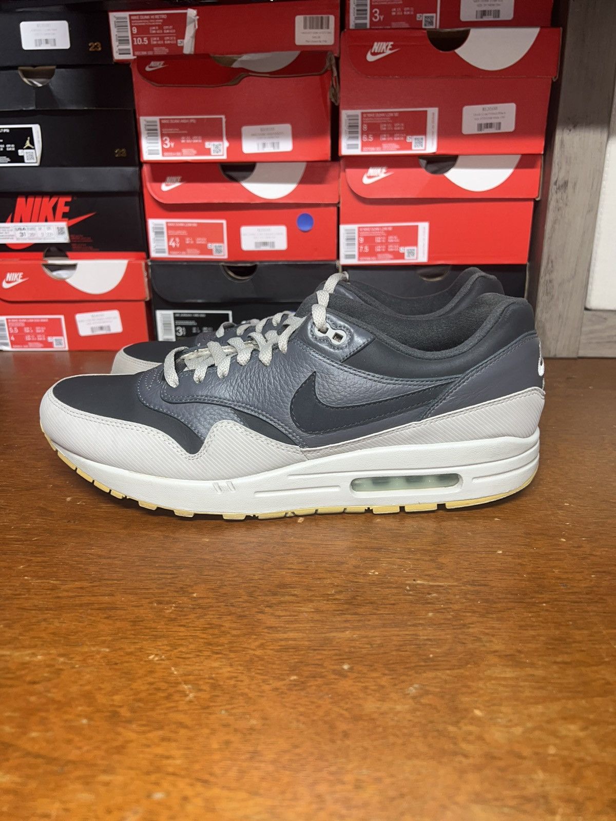Nike Air Max 1 Leather Dark Ash size 13 Size US 13 / EU 46 - 9 Thumbnail
