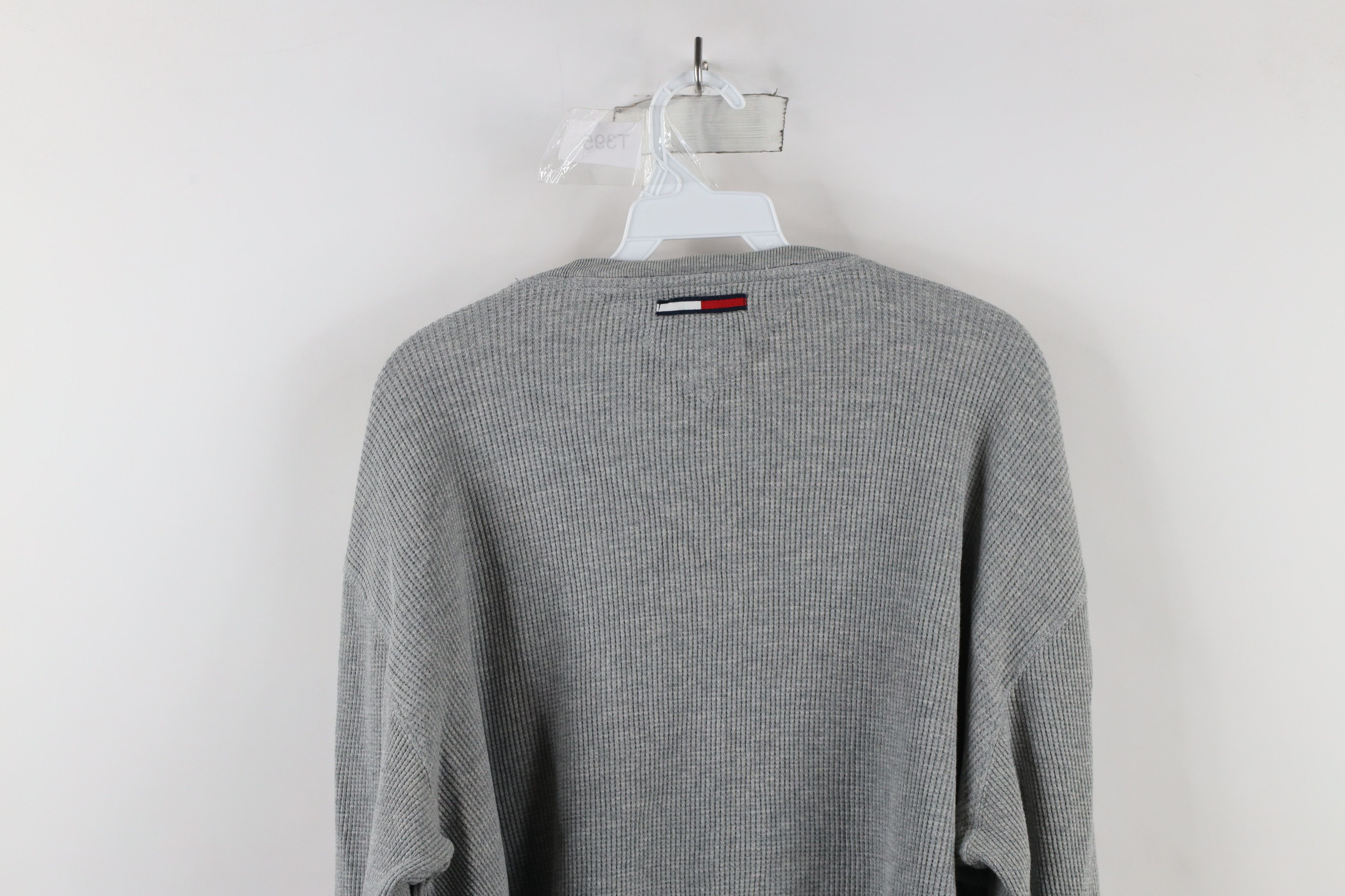 Tommy Hilfiger × Vintage Vintage 90s Tommy Hilfiger Thermal Waffle Knit T-Shirt Gray Size US XXL / EU 58 / 5 - 15 Thumbnail