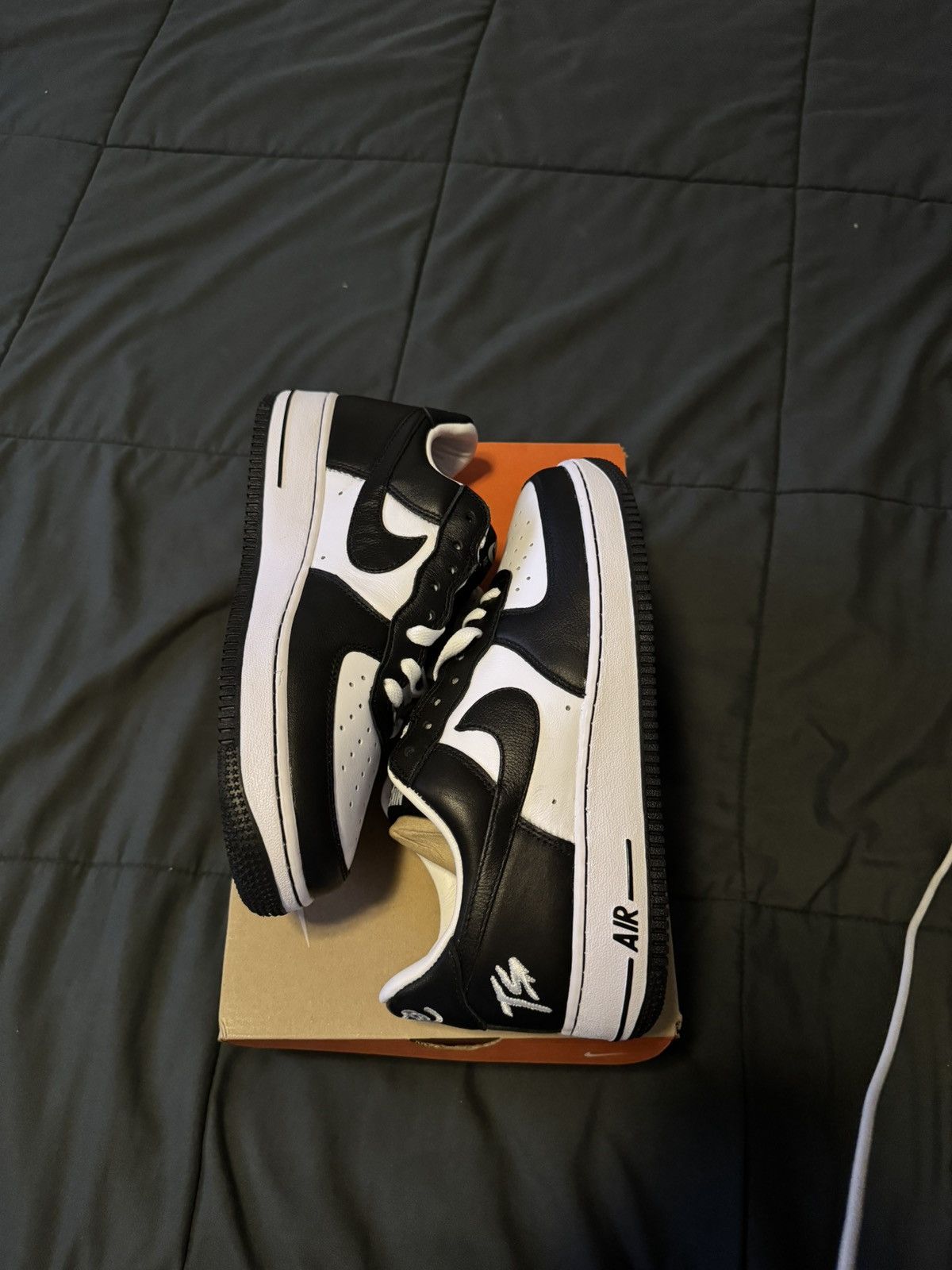 Nike Air Force One Low x Terror Squad “Blackout” Size US 7.5 / EU 40-41 - 7 Thumbnail