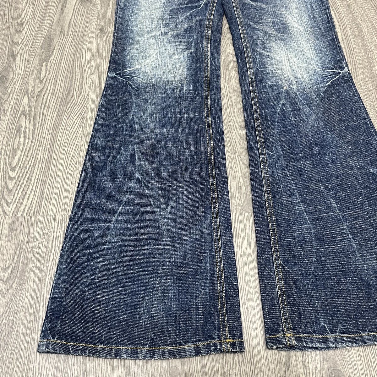 Japanese Brand Flared Pant Bluevirus Flower Embroidery Ifsix Lgb Style Size US 31 - 7 Thumbnail