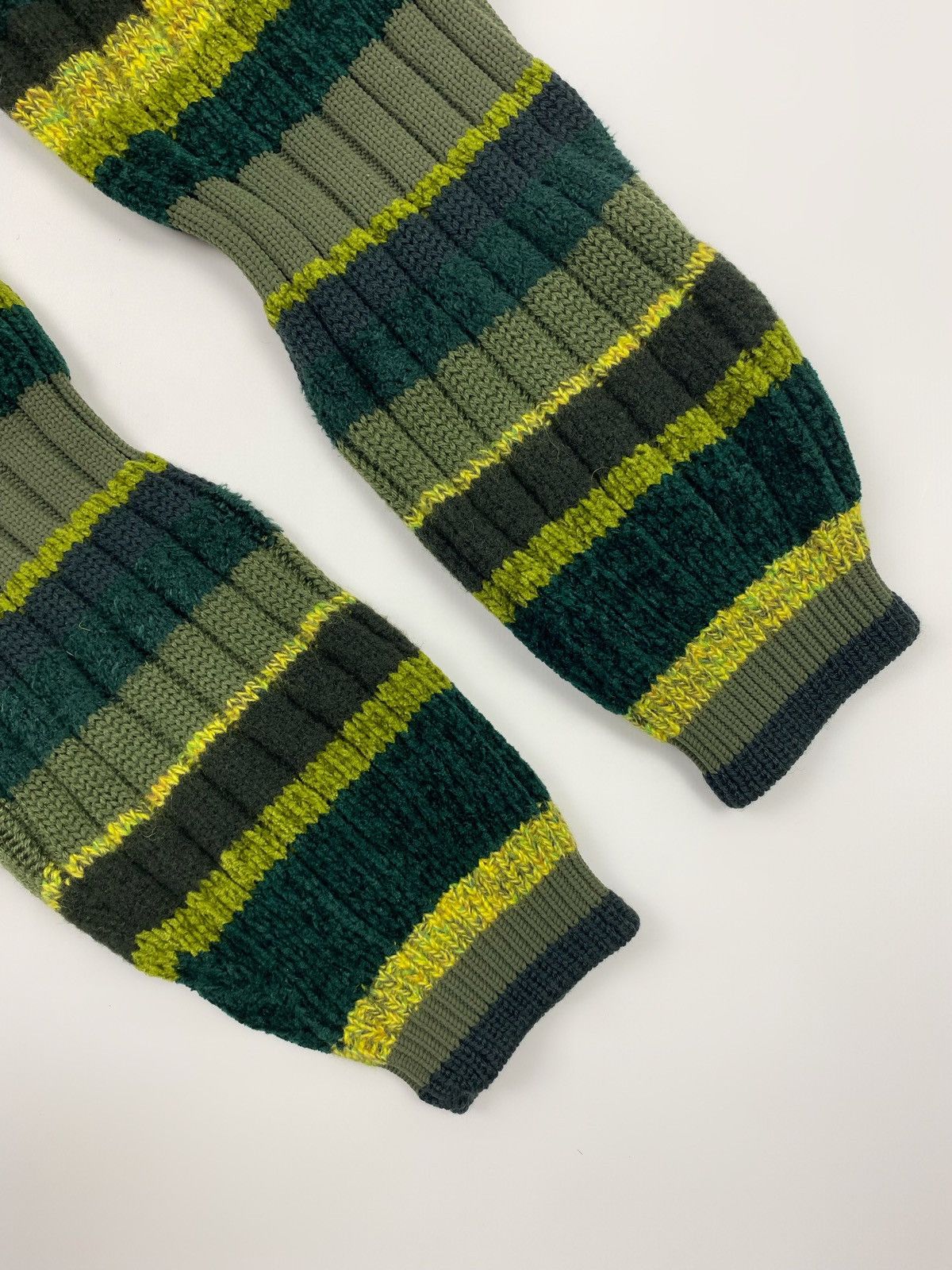 Versace 1990s Vintage Versace Classic V2 Stripped Turtleneck Sweater Size US L / EU 52-54 / 3 - 9 Thumbnail
