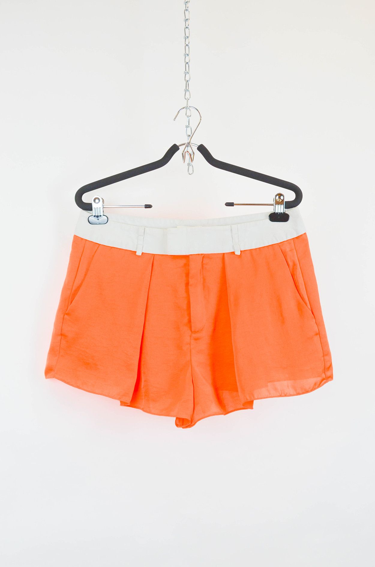 Helmut Lang HELMUT LANG Silk Orange Shorts Size 28" / US 6 / IT 42 - 1 Thumbnail