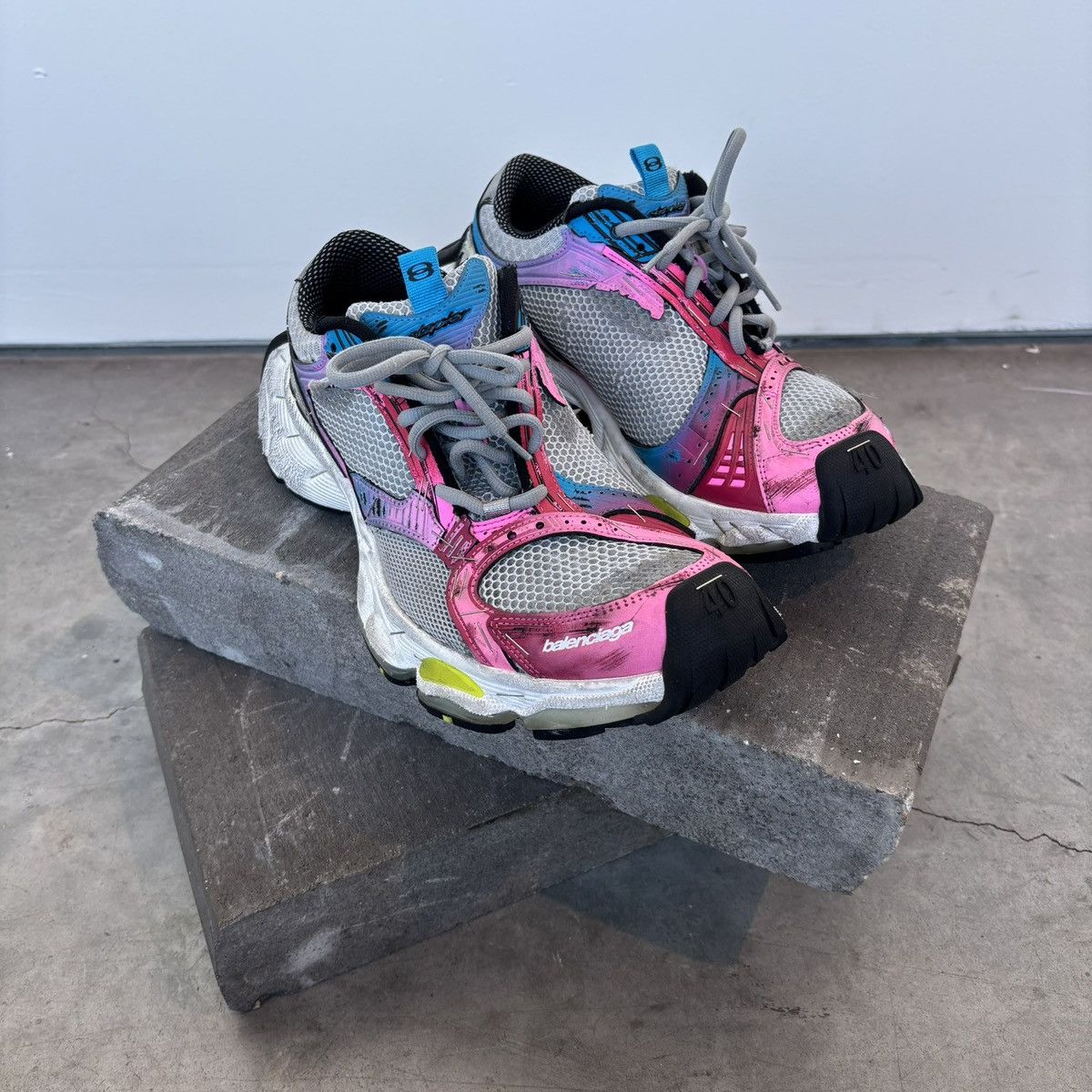 Balenciaga Balenciaga Runner Sneakers Size US 8.5 / EU 41-42 - 1 Thumbnail