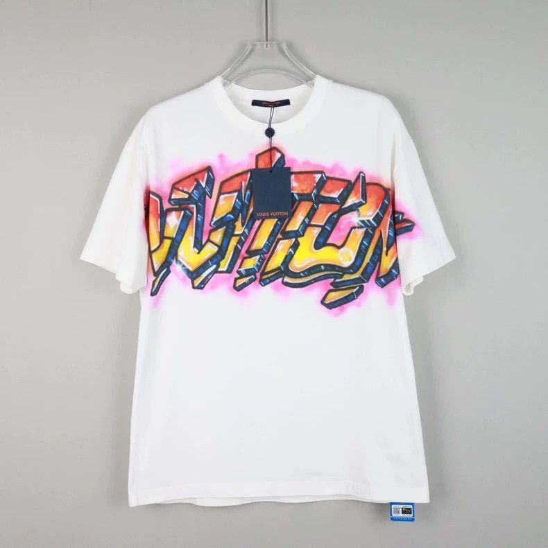 Louis Vuitton Louis Vuitton Logo Flame Graffiti Short Sleeve T-Shirt Size US M / EU 48-50 / 2 - 1 Thumbnail