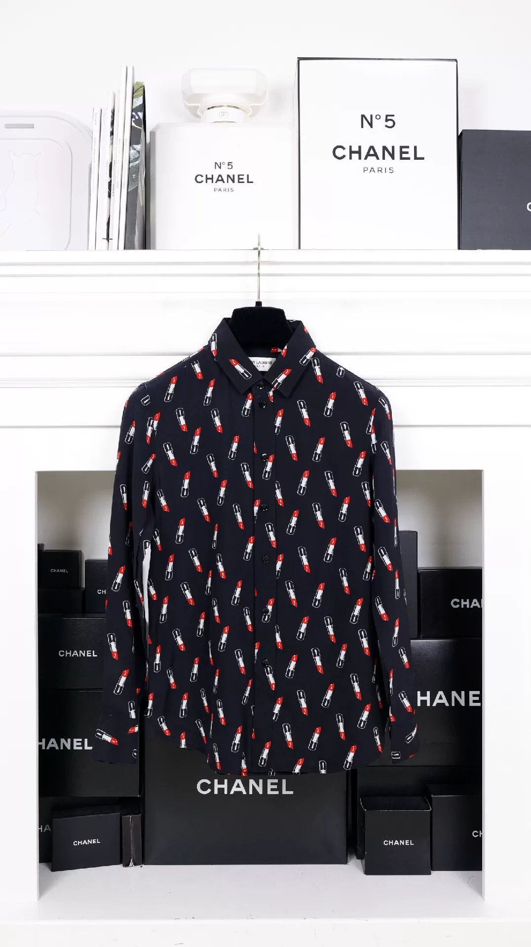 Saint Laurent Paris YSL Dark Blue Lipstick Print Shirt Size XS / US 0-2 / IT 36-38 - 1 Thumbnail