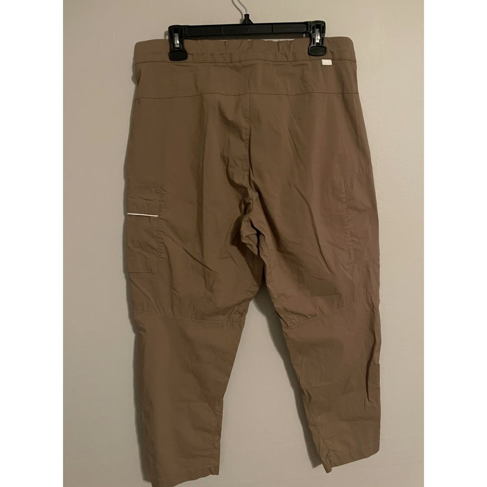 Nike Nike Sportswear Essential Utility Cargo Pants Khaki DD7034-208 34x28 Men's Size US 34 / EU 50 - 4 Thumbnail