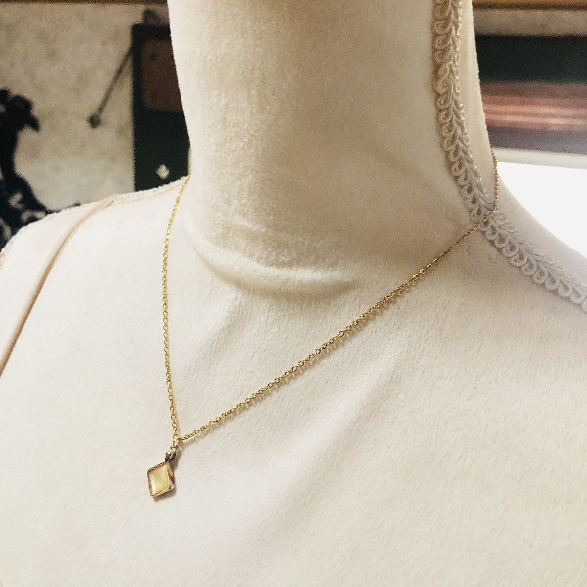 Handmade Handcrafted vintage gold plated cat eye glass necklace Size ONE SIZE - 3 Thumbnail