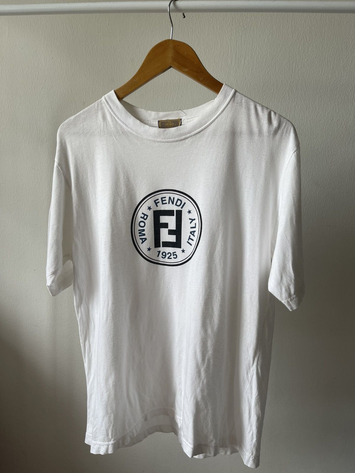 Fendi Vintage Fendi Circle Logo Tee Size US M / EU 48-50 / 2 - 2 Thumbnail