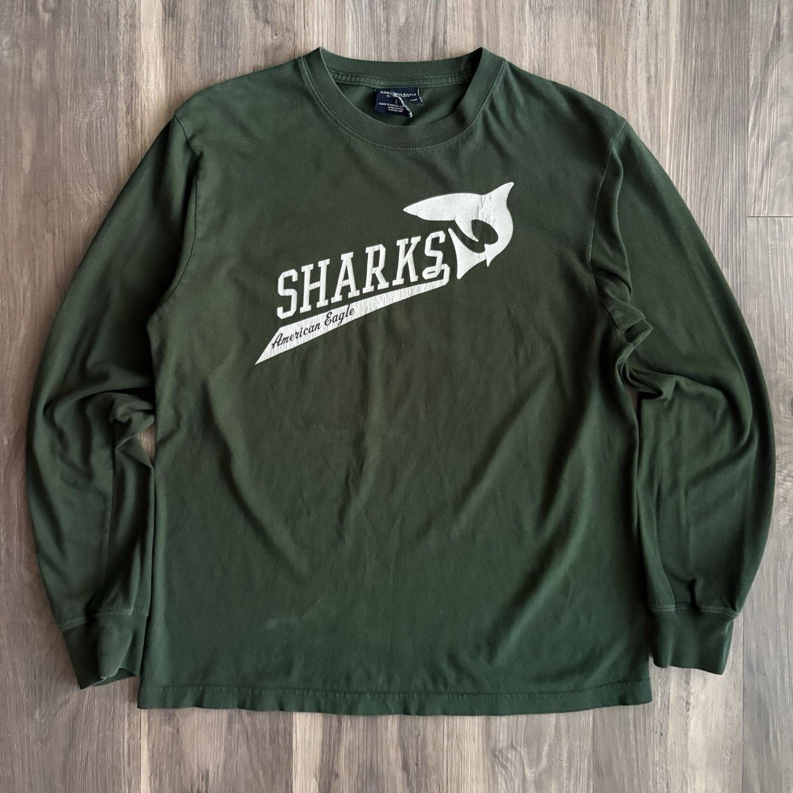 American Eagle Outfitters × Vintage Vintage American Eagle T-Shirt Men's Size S Green Sharks Size US S / EU 44-46 / 1 - 1 Thumbnail