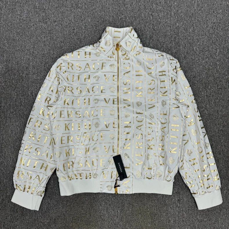 Versace Versace Jacket with a full print of the logo Size S / US 4 / IT 40 - 1 Thumbnail