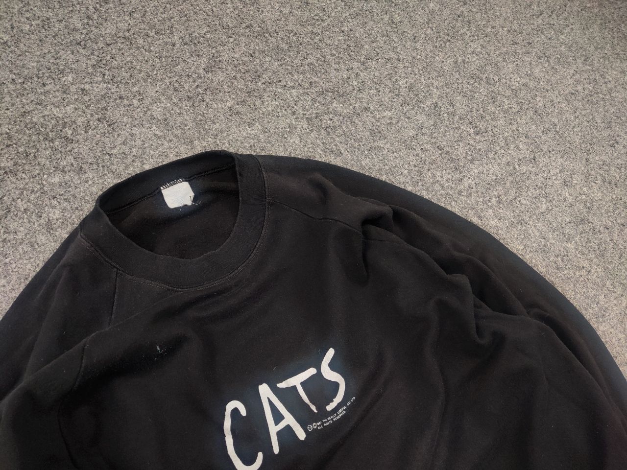 Vintage Vintage 1981 Cats Black Crewneck Sweatshirt Musical Graphic Size US L / EU 52-54 / 3 - 4 Thumbnail