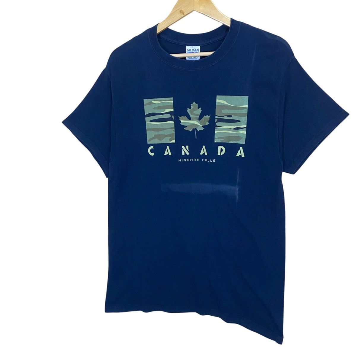 Vintage Vintage 90s Canada Niagara Falls Big Logo Shortsleeve Tee Size US S / EU 44-46 / 1 - 3 Thumbnail