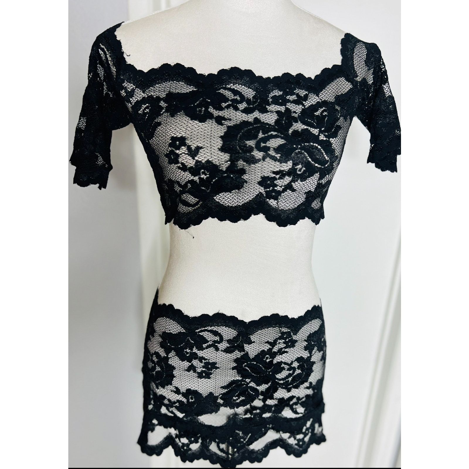Victoria's Secret Victoria's Secret Rare Black lace top and skirt set Sz M Size ONE SIZE - 2 Thumbnail