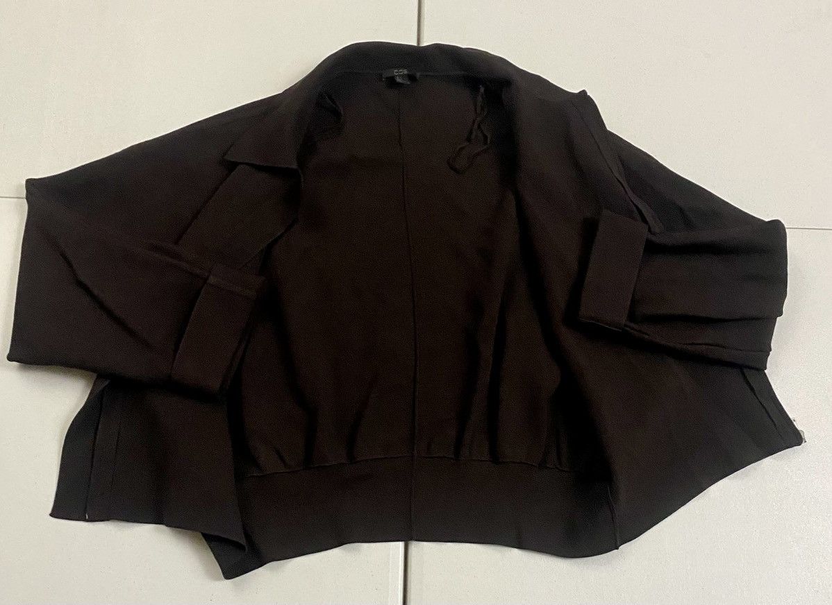 Cos COS Dark Brown Cropped Oversized Scrunched Back Cardigan L Size L / US 10 / IT 46 - 5 Thumbnail