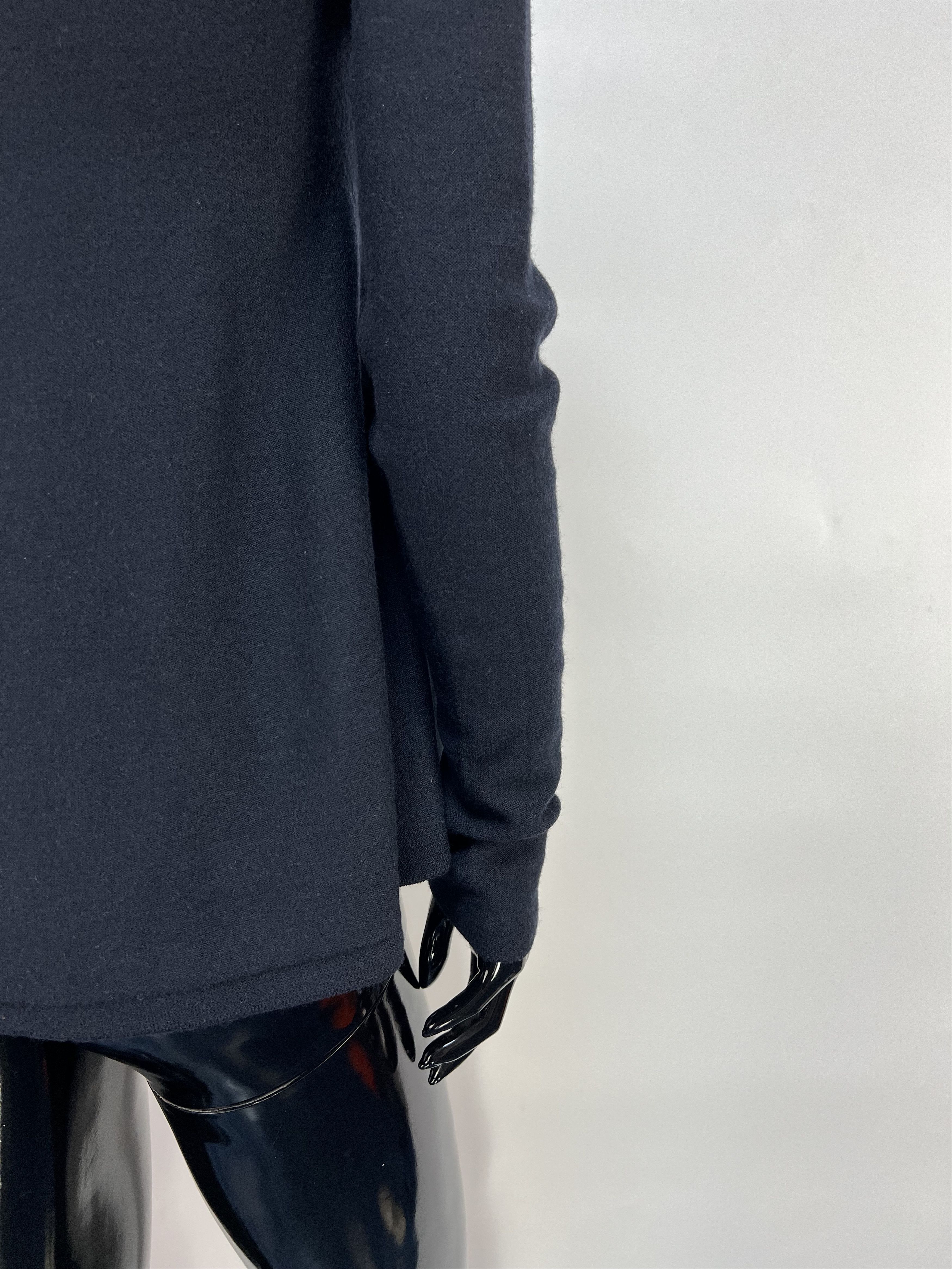 hannes roether Hannes Roether Navy 100% Merino Wool Crew Neck Sweater Size S / US 4 / IT 40 - 13 Thumbnail