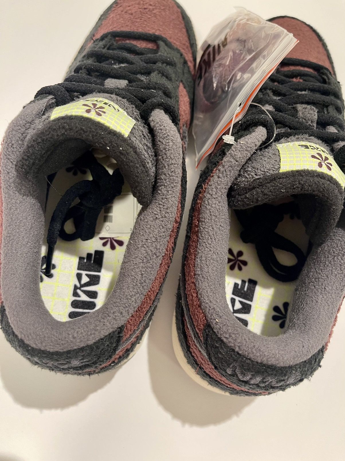 Nike NIKE DUNK LOW SE FLEECE PACK BURGUNDY CRUSH Size US 9 / IT 39 - 8 Thumbnail