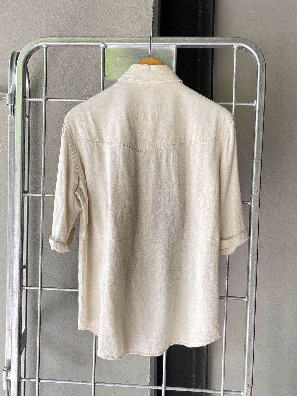 Tommy Hilfiger Tommy Hilfiger Off-White Shirt Size S / US 4 / IT 40 - 2 Thumbnail