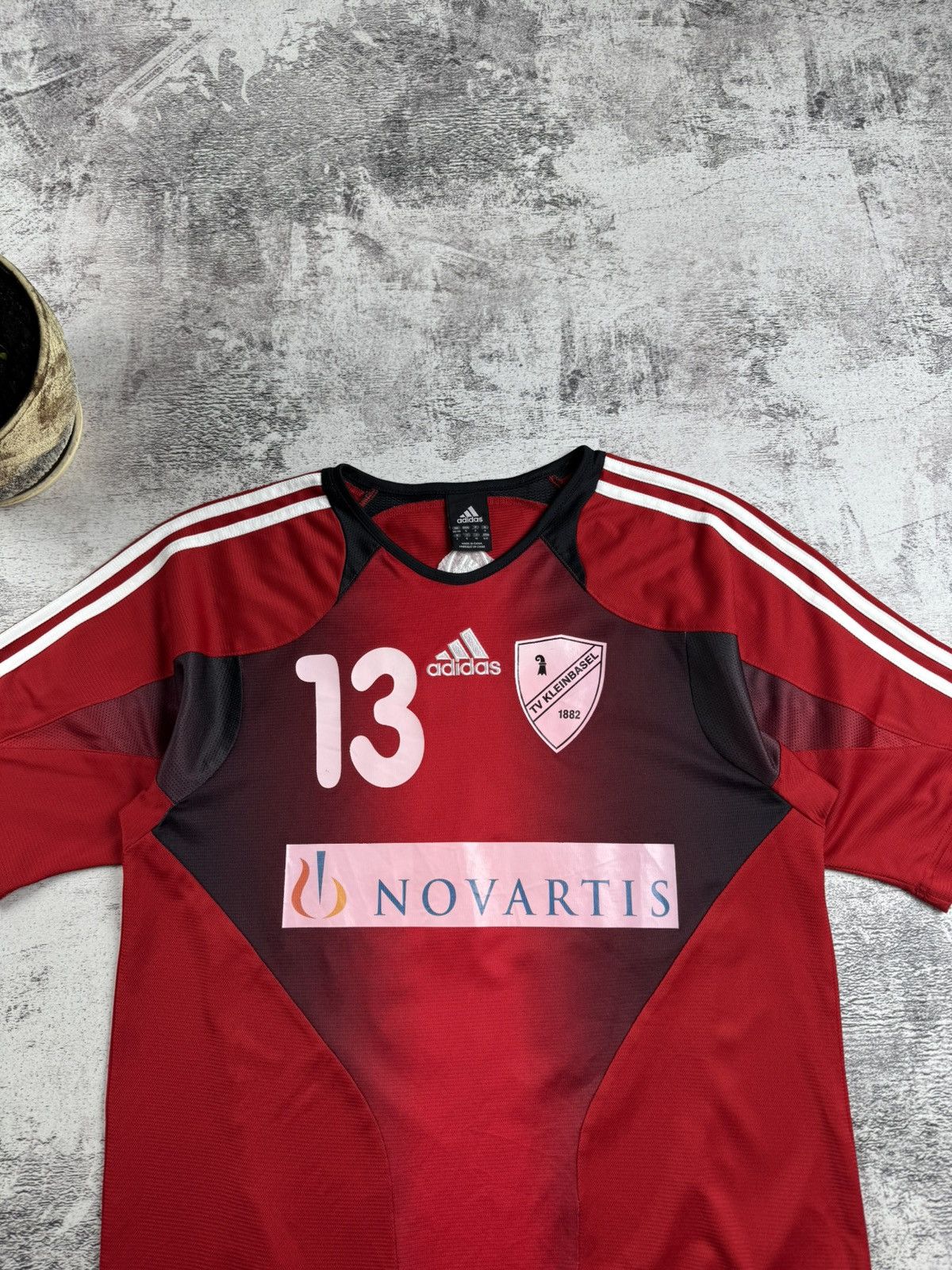 Adidas TV Kleinbasel Handball Memorabilia Adidas #13 Red Black Jersey Kit T Shirt Size US S / EU 44-46 / 1 - 5 Thumbnail